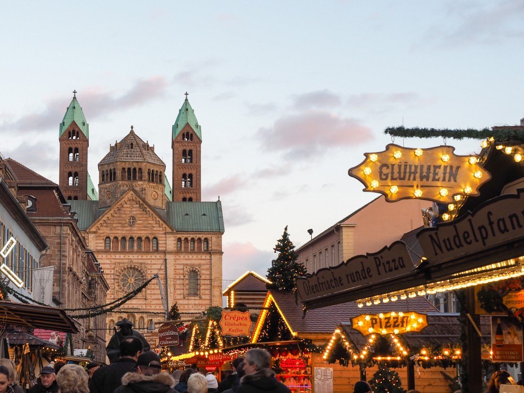 23 Photos from Christmas Markets in Europe